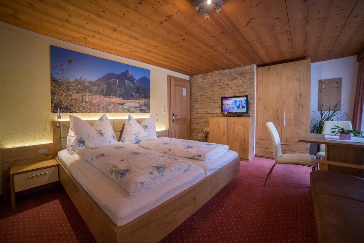Gaestehaus Haag Herberg 3*